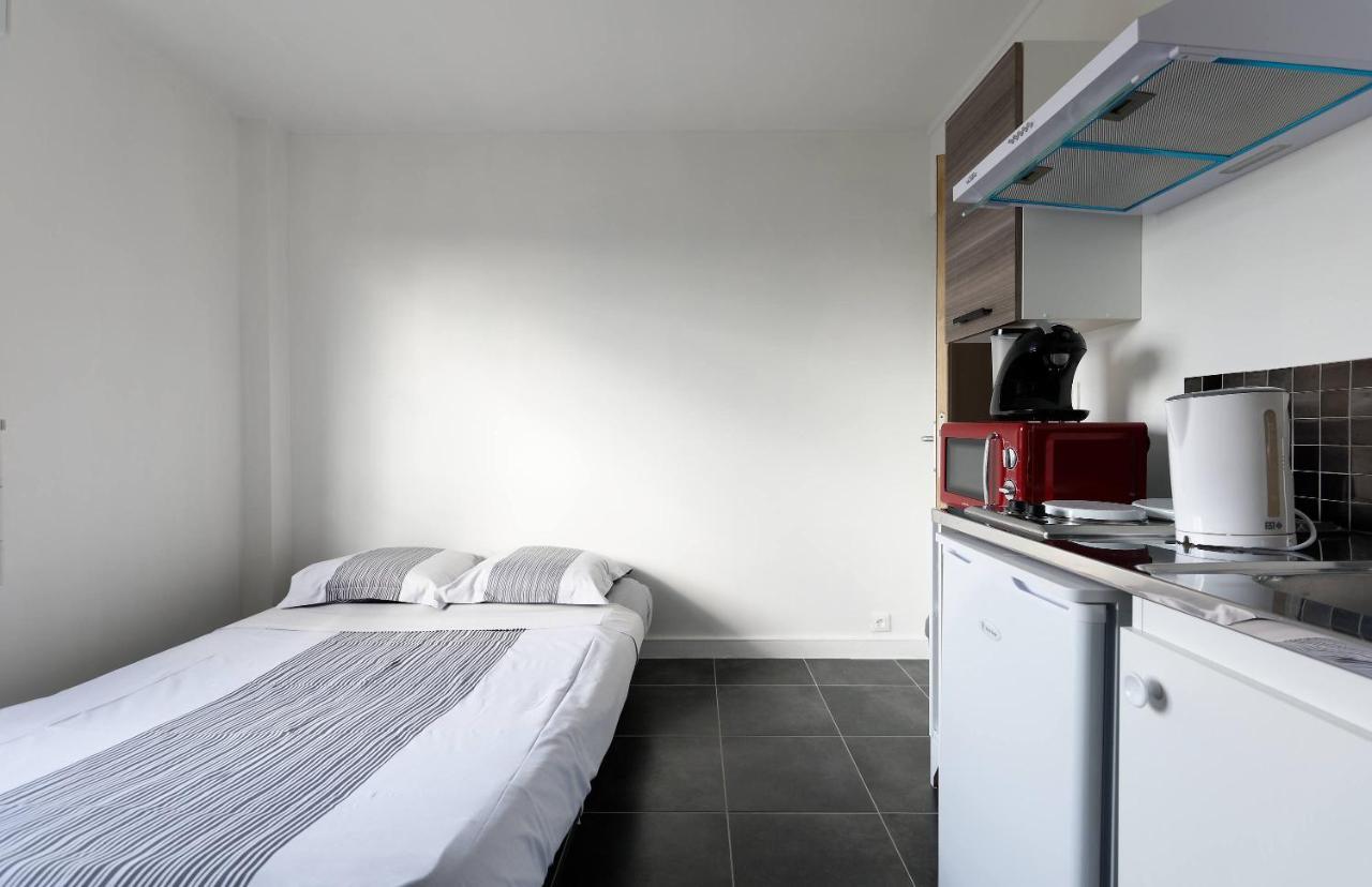 STUDIO A 300 METRES DE LA GARE et 25 MINUTES DE PARIS EN TRAIN Melun Exterior foto